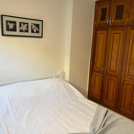 One Bedroom 2 Persons 아데제